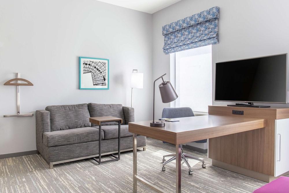 Hampton Inn & Suites Bridgeview Chicago photo 39