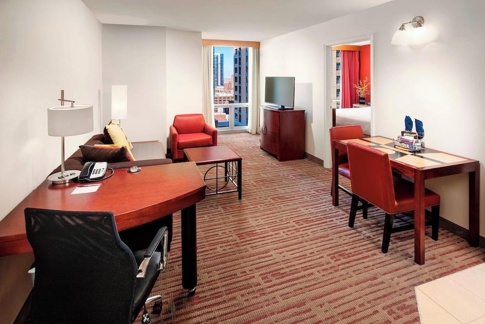 Residence Inn by Marriott Chicago Downtown / River North photo 15