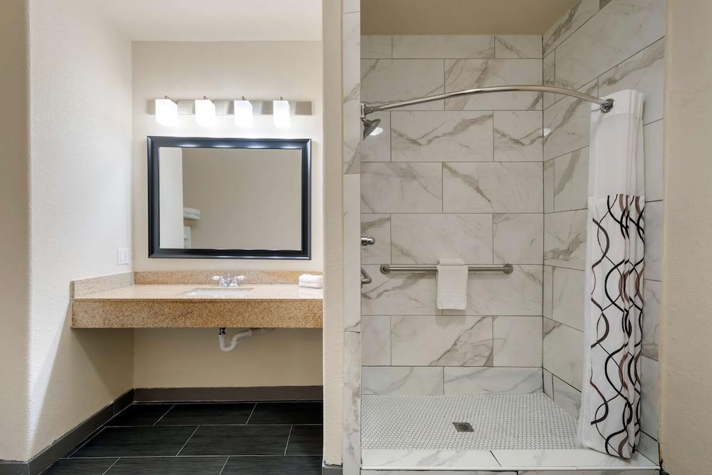Best Western Plus DFW Airport Suites photo 23