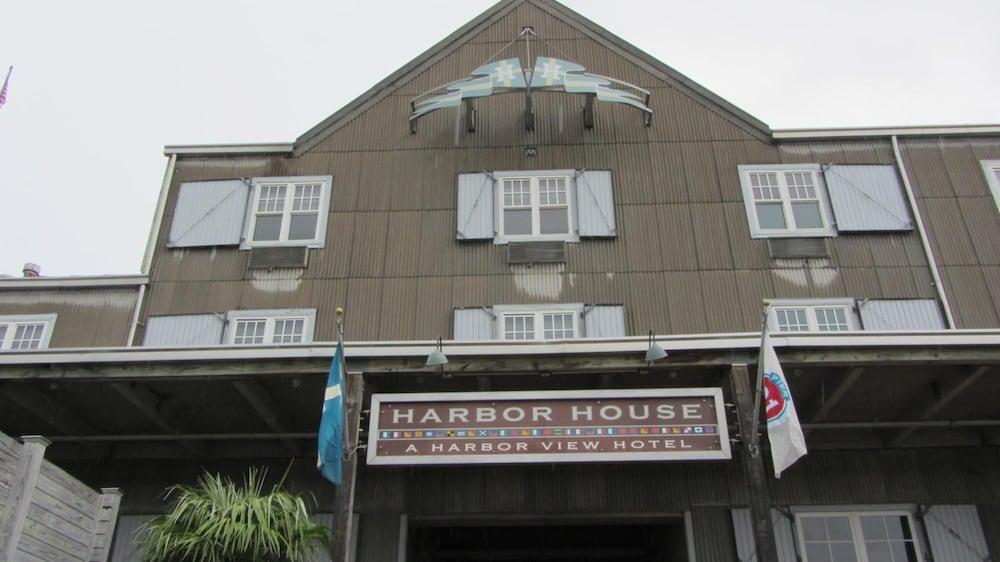 Harbor House Hotel and Marina at Pier 21 photo 37