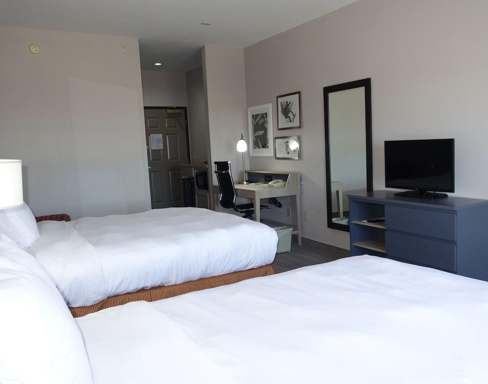 Country Inn & Suites by Radisson, Round Rock, TX photo 8