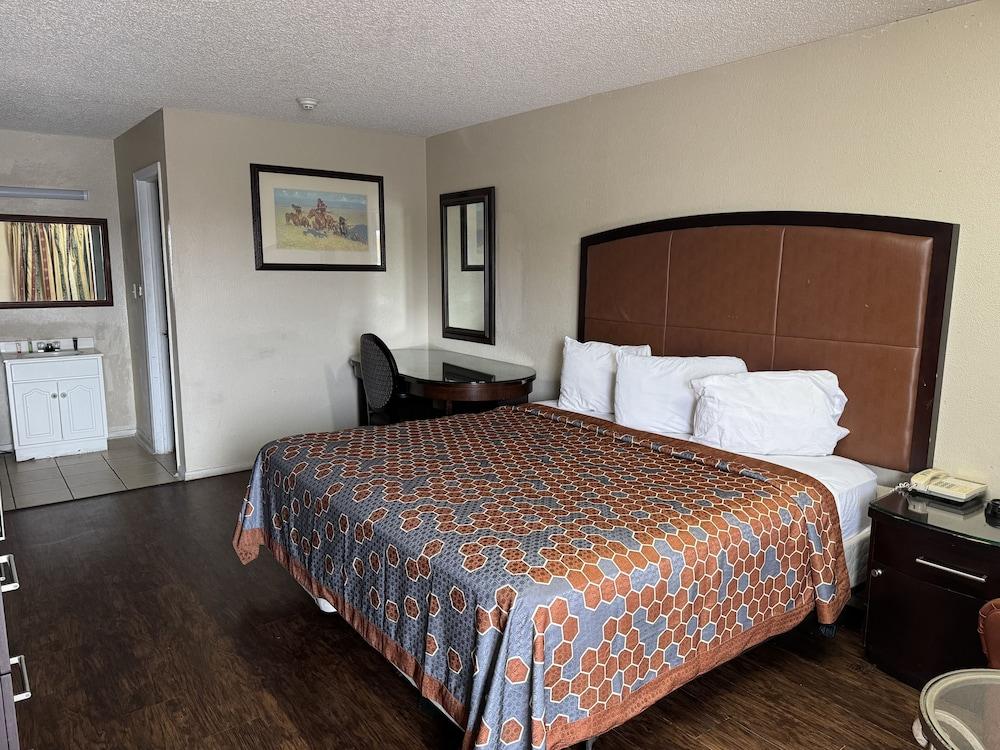 Great Western Inn & Suites photo 6