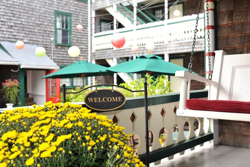 Pequot Hotel photo 9