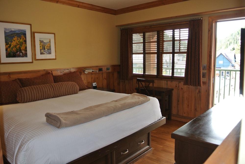 The Green Bridge Inn photo 24