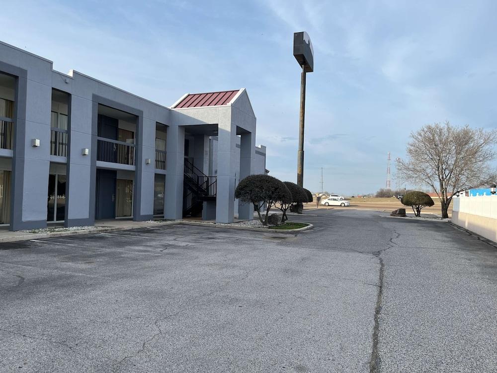 Studio 6 Suites West Memphis, AR - Memphis photo 1