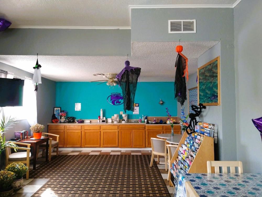 Grand View Plaza Inn & Suites photo 69