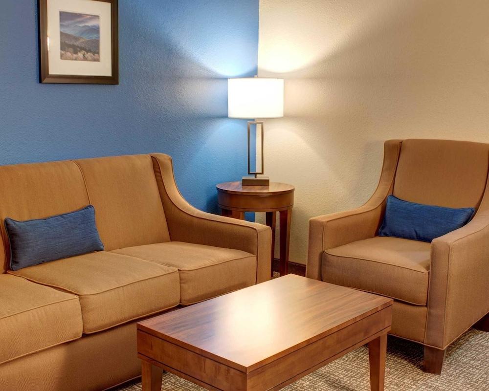 Comfort Inn & Suites Caldwell photo 16