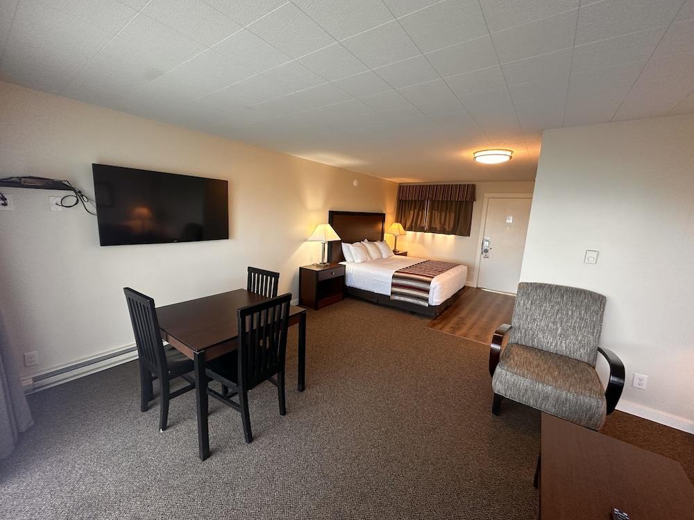 Astoria Crest Motel photo 24