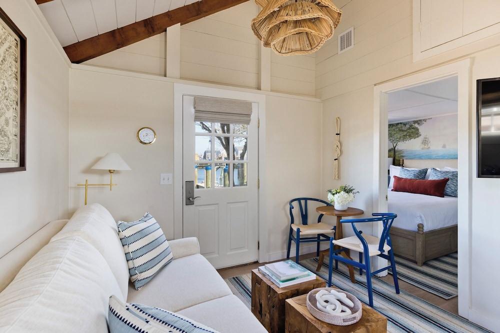 The Cottages at Nantucket Boat Basin photo 37