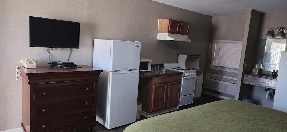Sunrise Inn photo 13