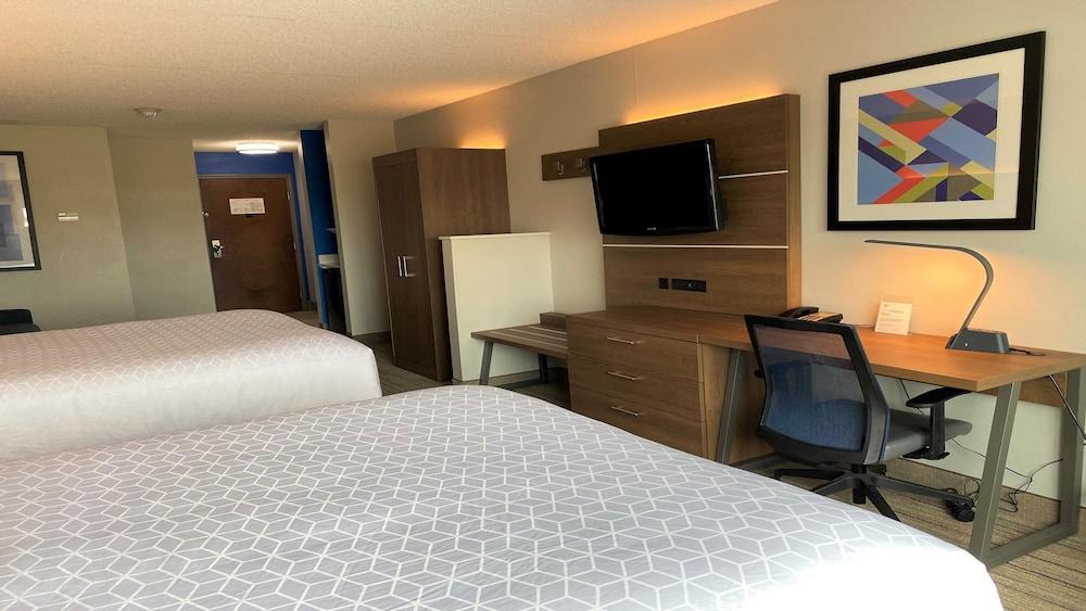 Holiday Inn Express & Suites Somerset Central by IHG photo 31