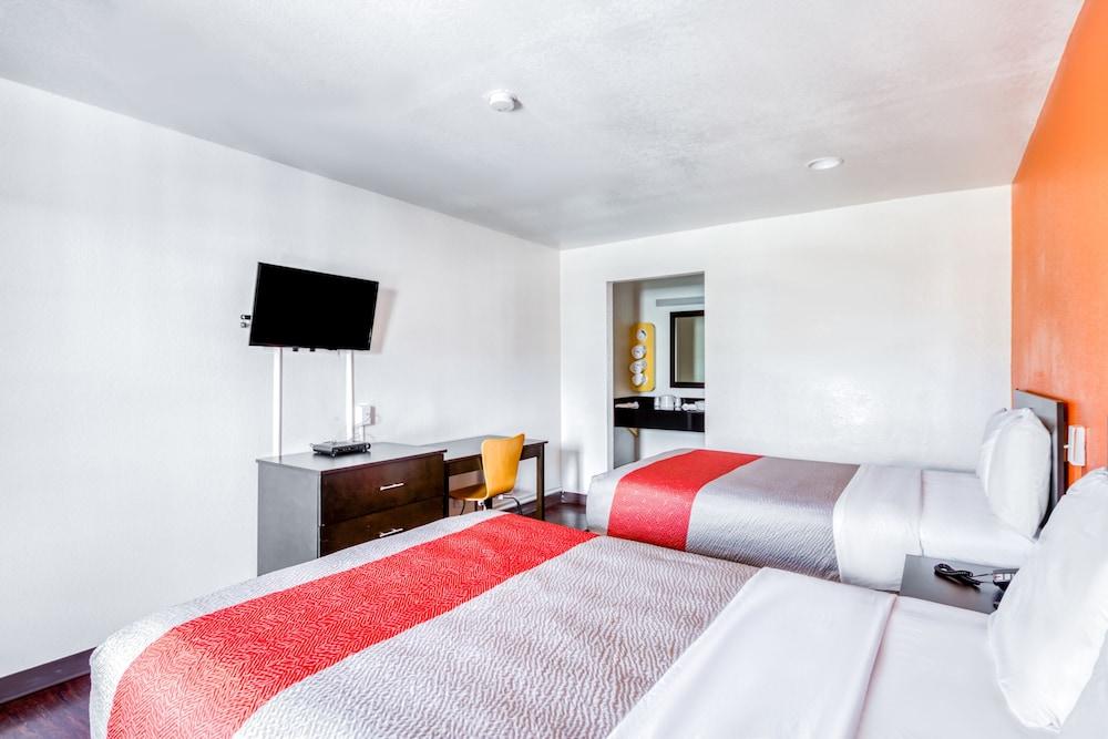 OYO Hotel Baton Rouge East I-12 Louisiana photo 8