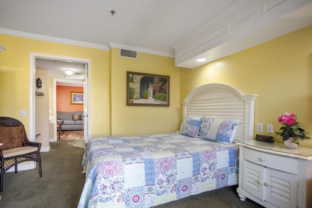 Edgewater Inn photo 36