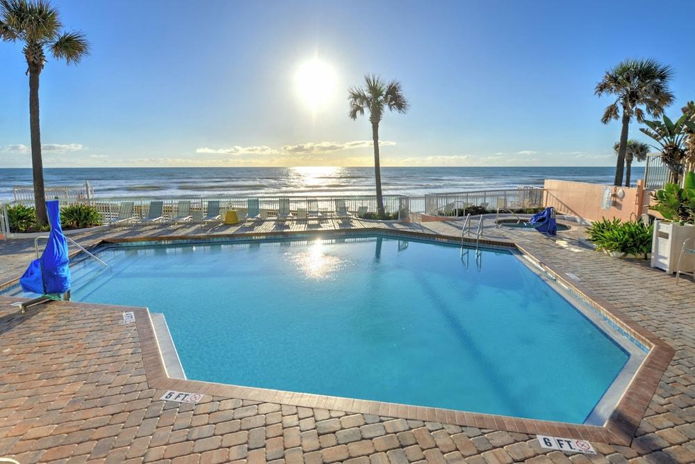 Bahama House photo 16