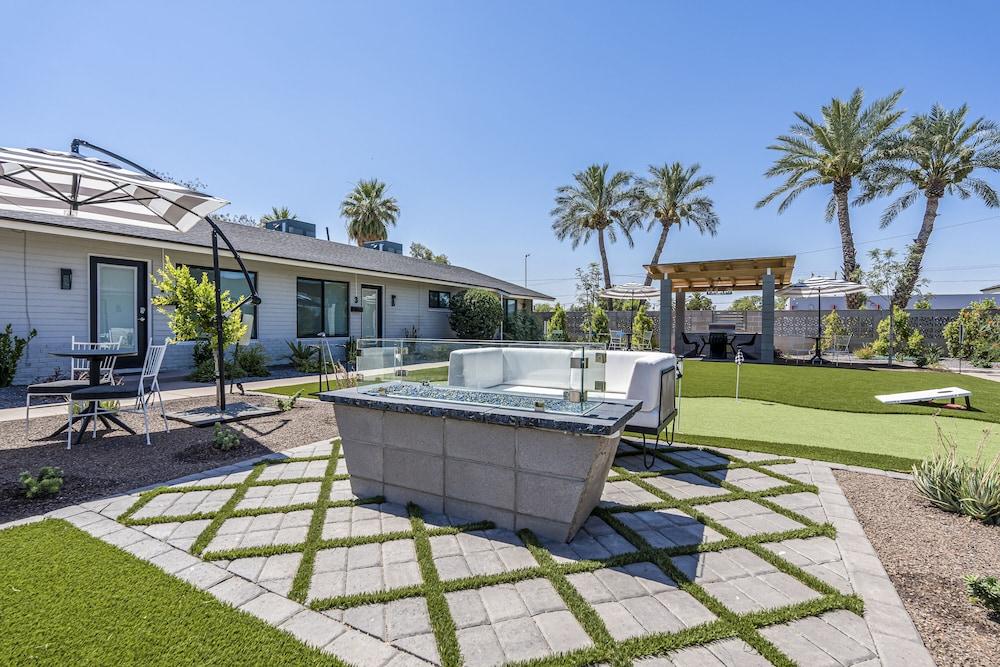 Ash & Ko Boutique Lodging photo 2