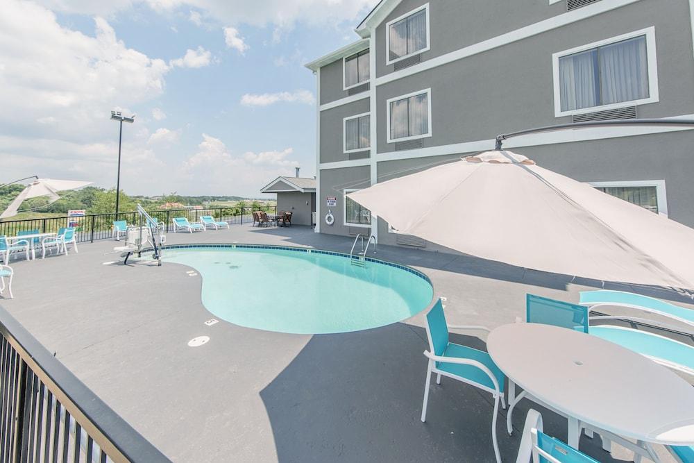 Holiday Inn Express Dandridge by IHG photo 4