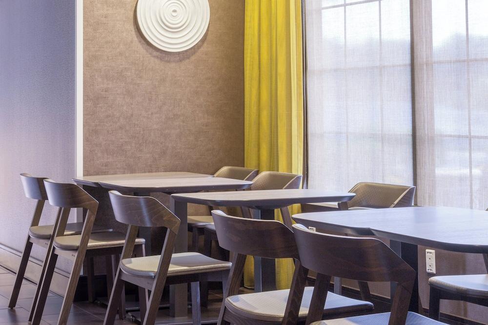SpringHill Suites by Marriott Quakertown photo 26