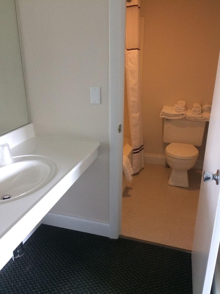 Harborline Hotel photo 24