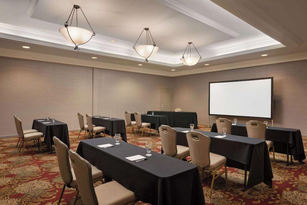Radisson Hotel Lenexa Overland Park photo 35