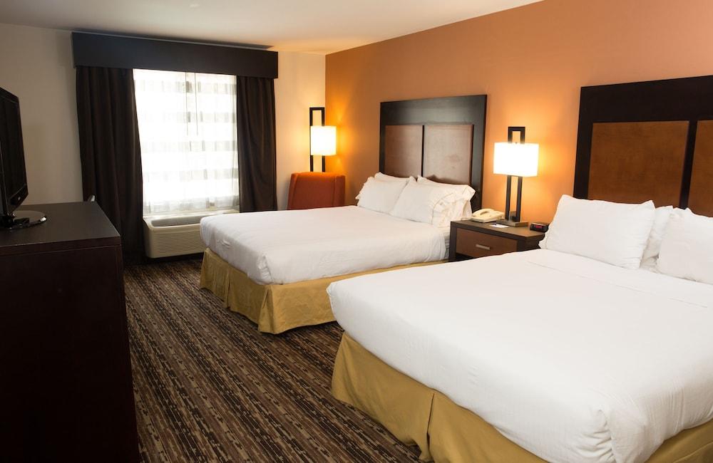 Holiday Inn Express Hotel & Suites Cherokee / Casino by IHG photo 23