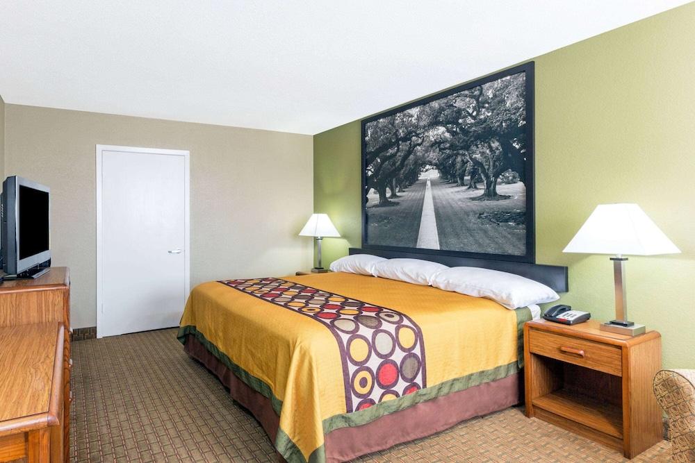 Super 8 by Wyndham Tallulah LA photo 15