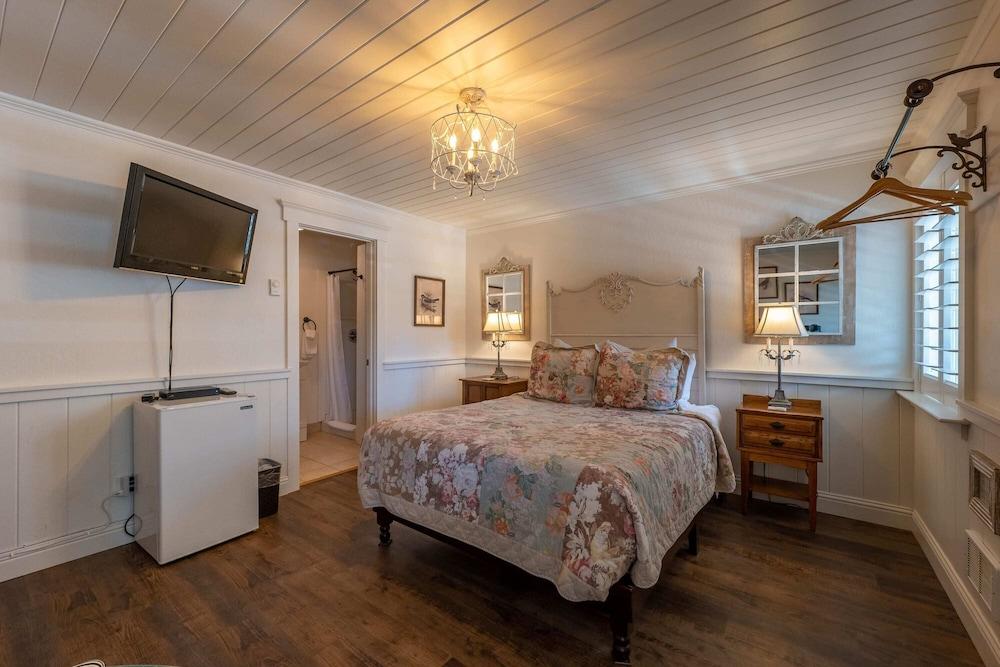 Bandon Marina Inn photo 33