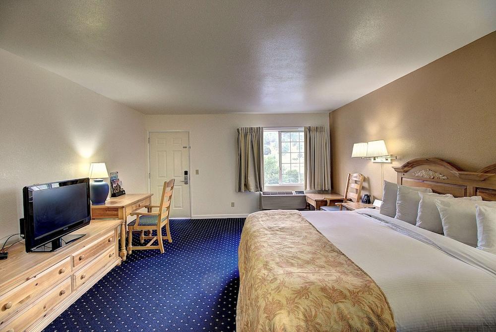 Days Inn by Wyndham Lolo / Missoula Area photo 12