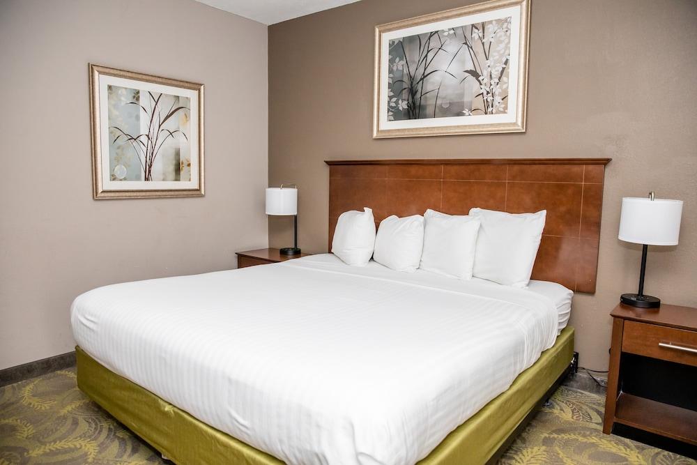 Carpenter Street Hotel photo 8
