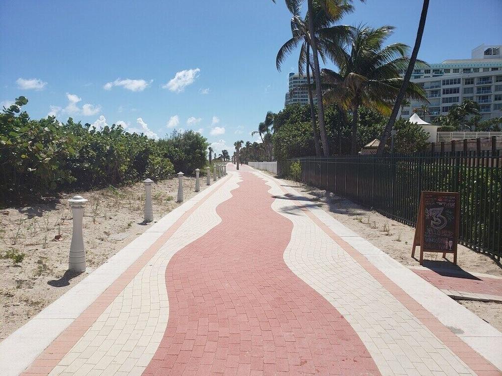 Tropical Suites Inc. photo 21