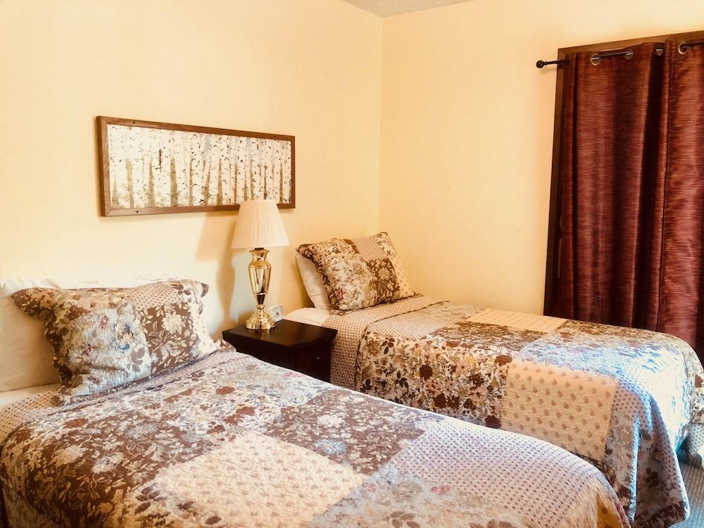 Driftwood Inn and Seaside Lodges photo 12