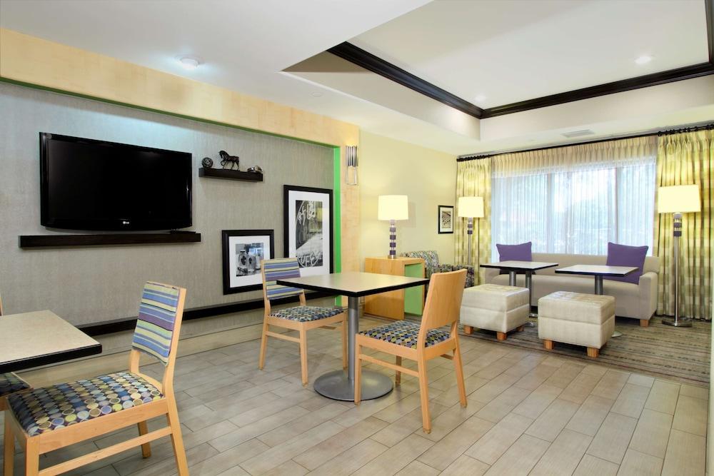 Hampton Inn Austin/Airport Area South photo 20