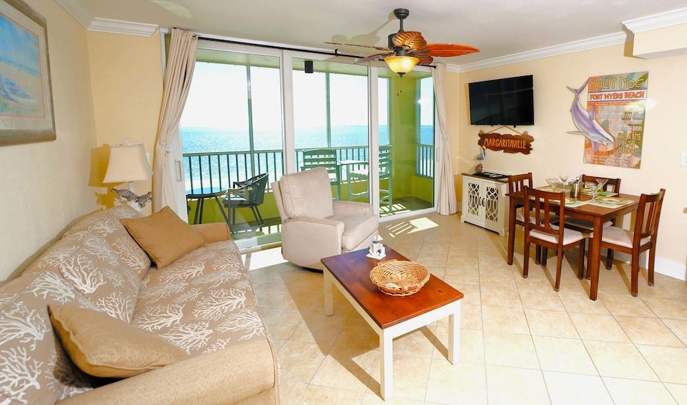 Casa Playa Beach Resort photo 97