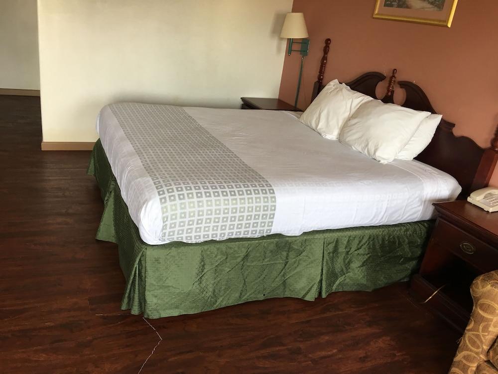 Americas Best Value Inn Marion, IL photo 5
