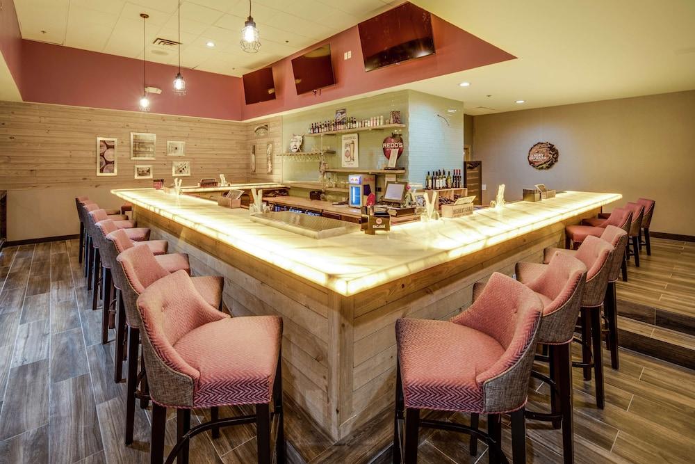 DoubleTree by Hilton Huntington photo 43
