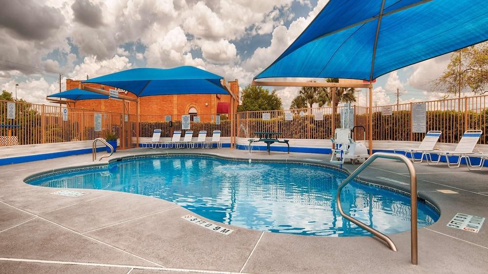 SureStay Hotel By Best Western Mission photo 4