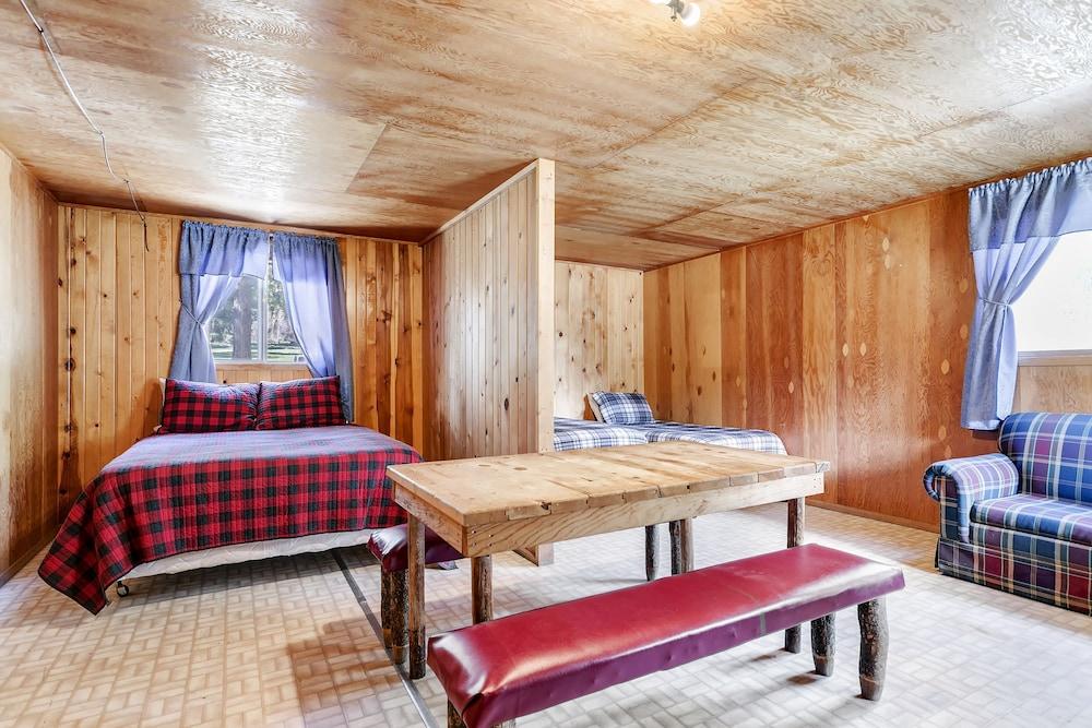 Sawtooth Lodge photo 42