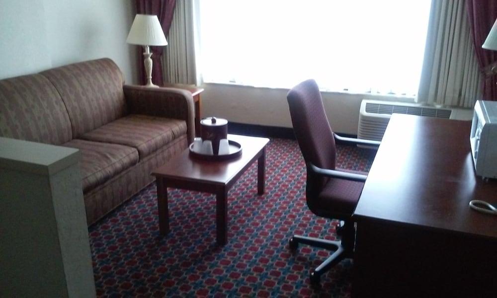 Imperial Swan Hotel & Suites photo 15