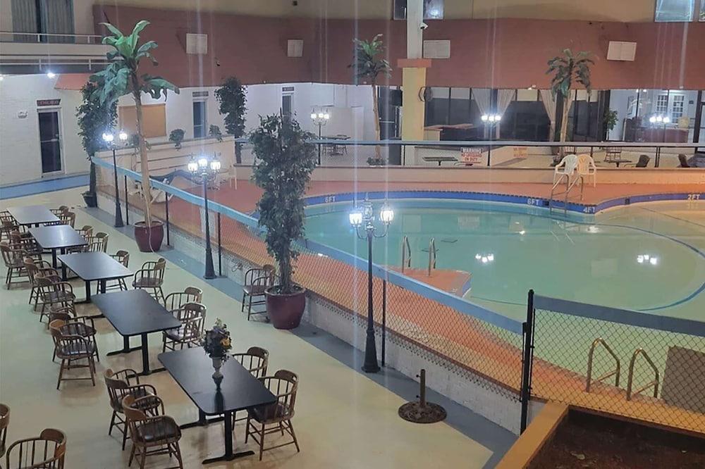 Howard Johnson BY Wyndham Hannibal photo 14