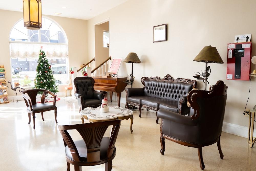 Oak Tree Hotel photo 17