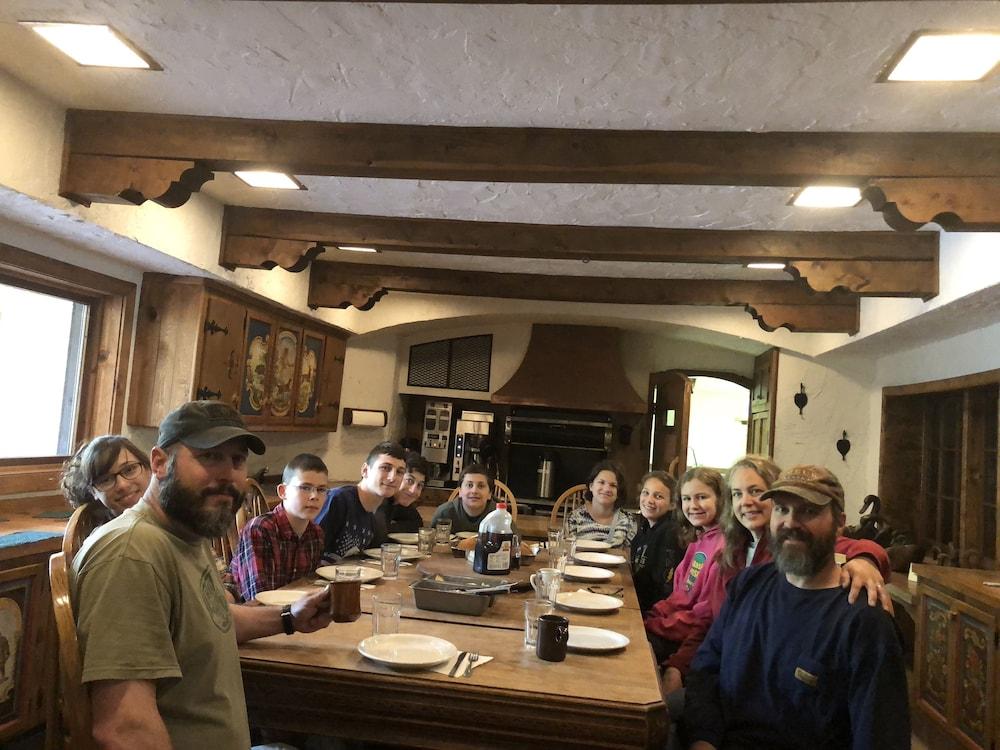 Wood River Lodge photo 29