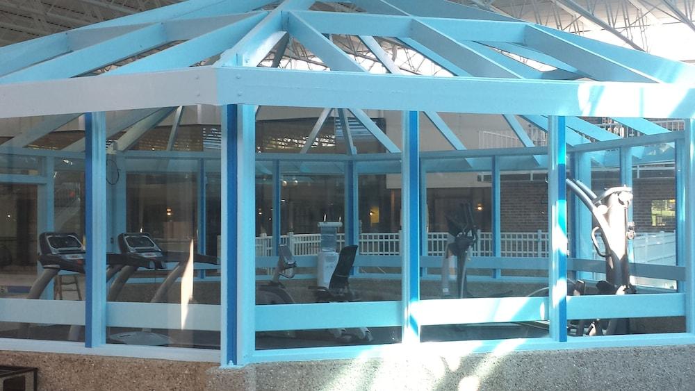 Garden Hotel and Conference Center photo 13