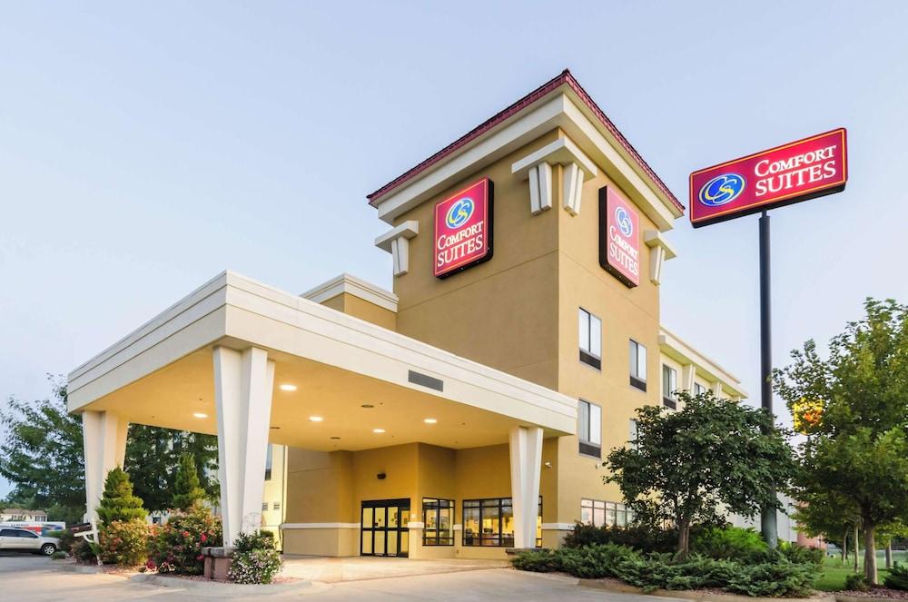Comfort Suites Salina South photo 1