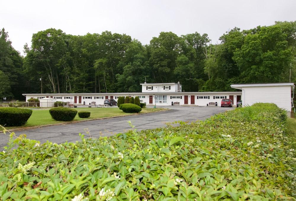 Oakdell Motel photo 45