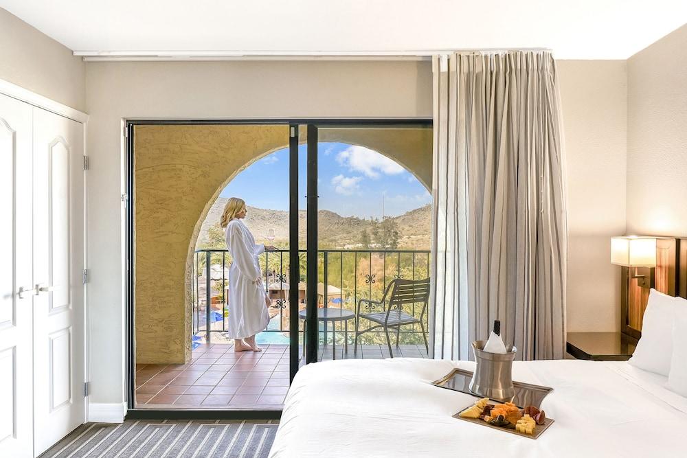 Hilton Phoenix Tapatio Cliffs Resort photo 45