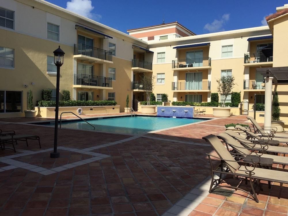 LYX Suites at Merrick Park in Coral Gables photo 19