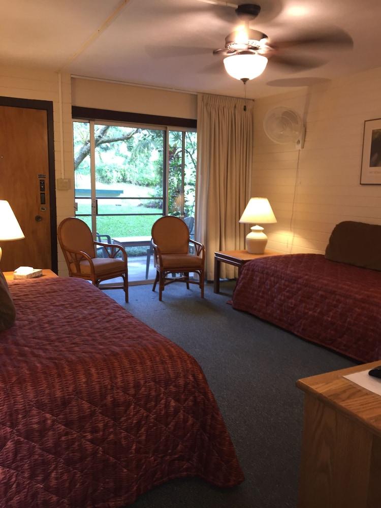 Dolphin Bay Hotel photo 18