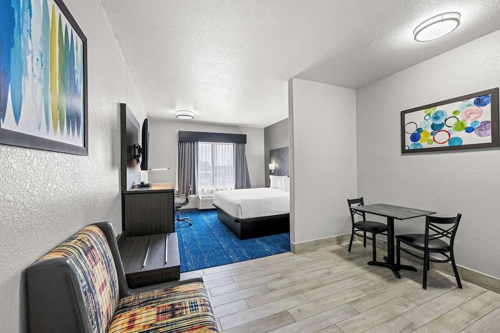 Best Western Palace Inn & Suites photo 8