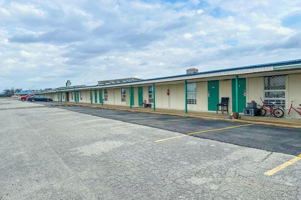 Shamrock Kings Inn By Oyo Marked Tree I-555 photo 83
