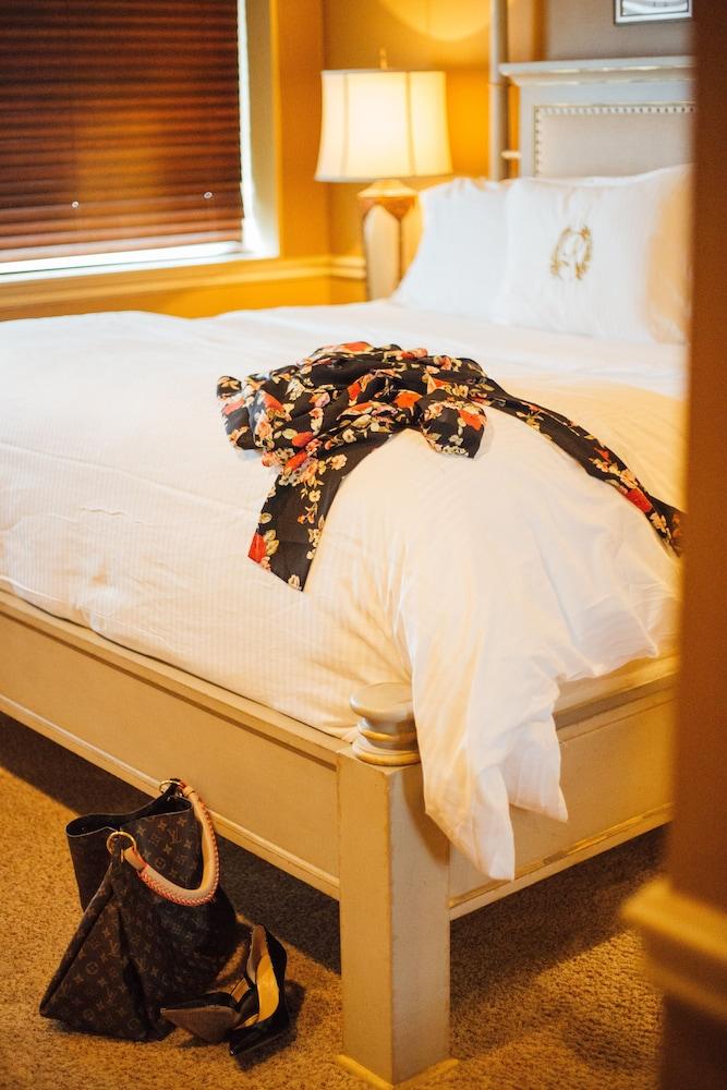 The Remington Suite Hotel and Spa photo 12