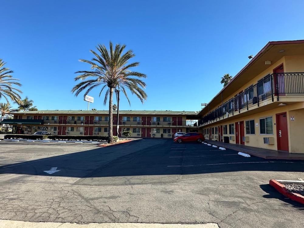 Hotel Avenida - Oceanside Camp Pendleton photo 23